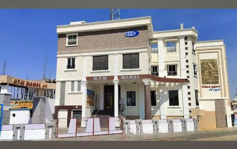 ホテル Riya Residency