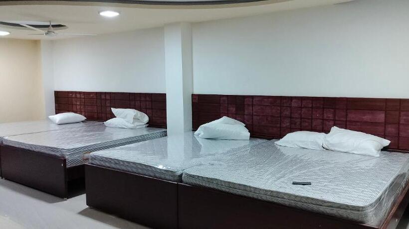 Hotel Riya Residency