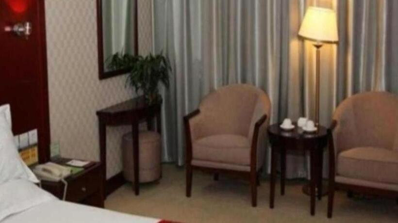 Otel Zhengzhou Airport