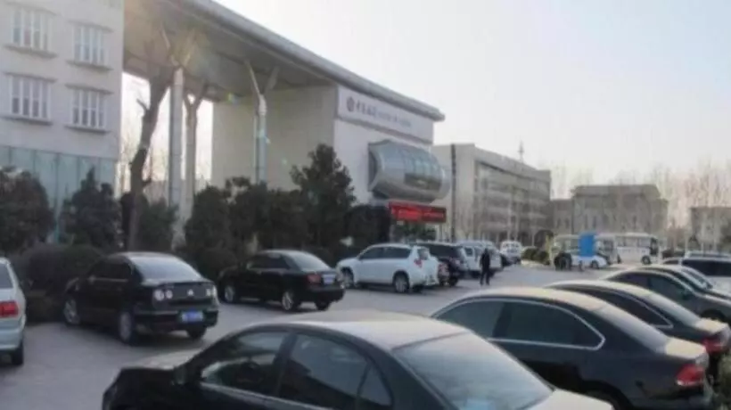 Hotelli Zhengzhou Airport