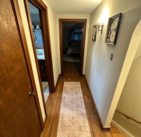 Пансион Cozy Cottage By Mazi Homes