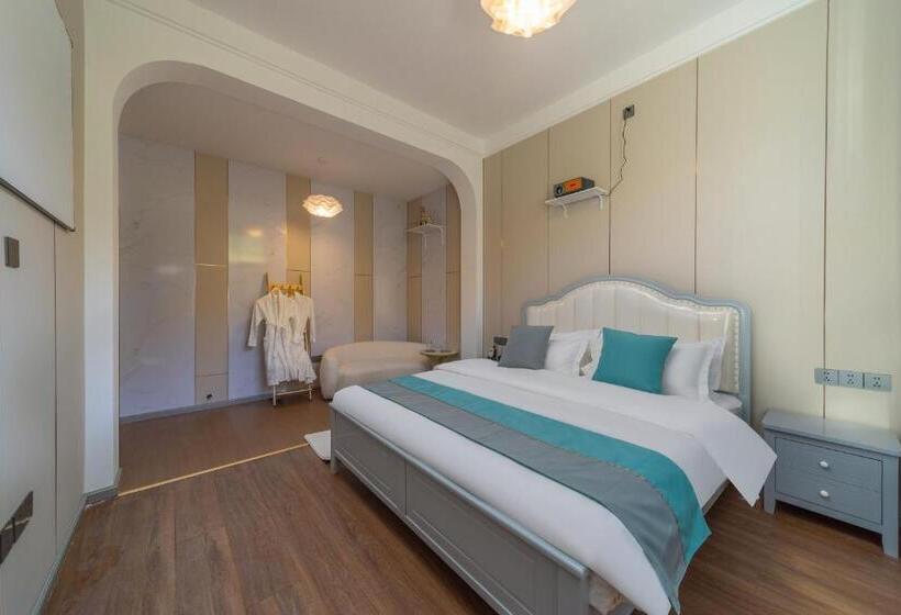 Pensió Lijiang Yimanshiguang 丽江逸慢拾光