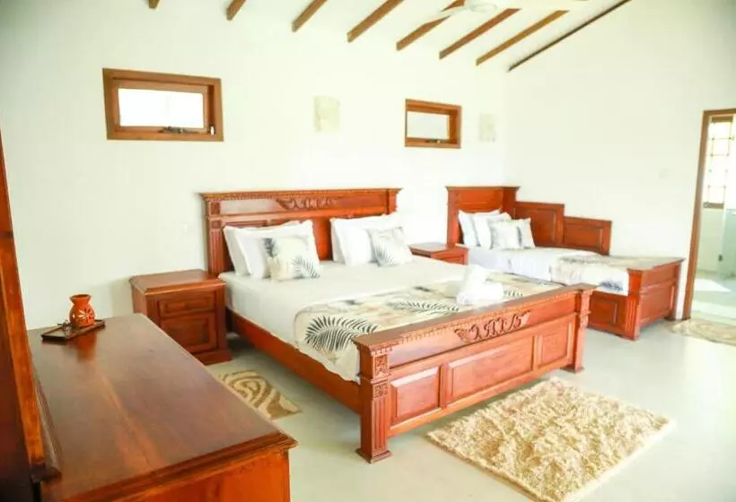 ペンション Polhena Villa Hakmana