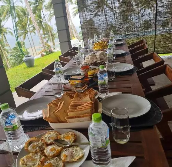 ペンション Polhena Villa Hakmana