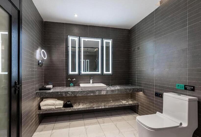 Xana Hotelle Zhongshan Fuhua Road