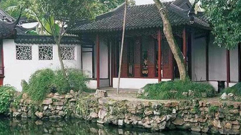 Xana Hotelle·shanghai Songjiang Sports Center Metro Station