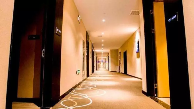 Xana Lite Hotelle Yan An Baota Mountain