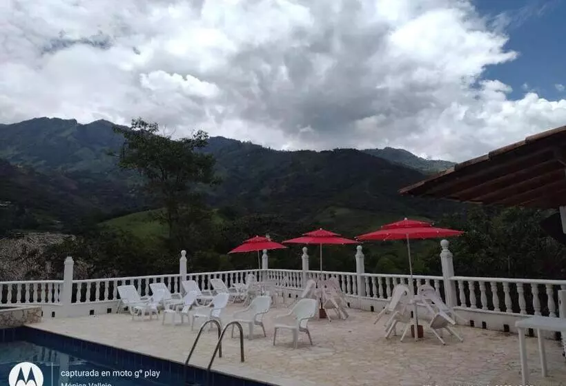 ユースホステル Finca Hotel El Recreo