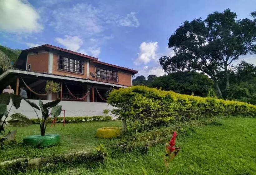 ユースホステル Finca Hotel El Recreo