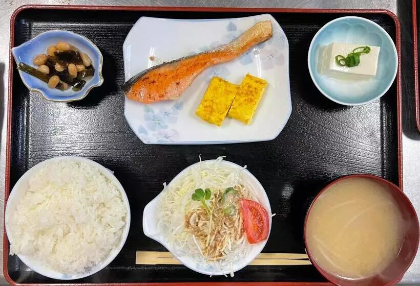 Hotelli 魚島観光センター