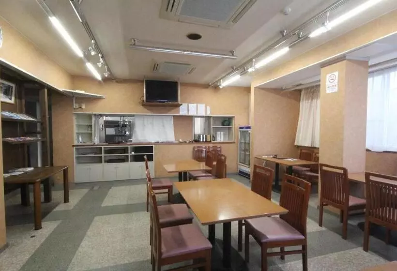 Hotelli 魚島観光センター