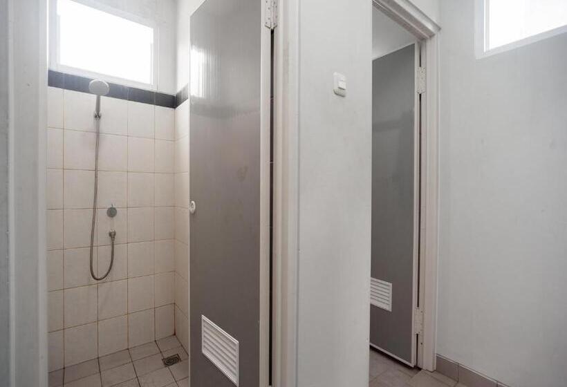 Szálloda Pandu Raya Home