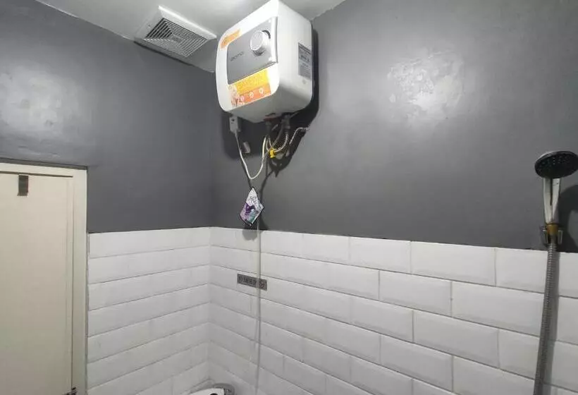 Hotelli Puspiptek Residence Syariah Mitra Reddoorz