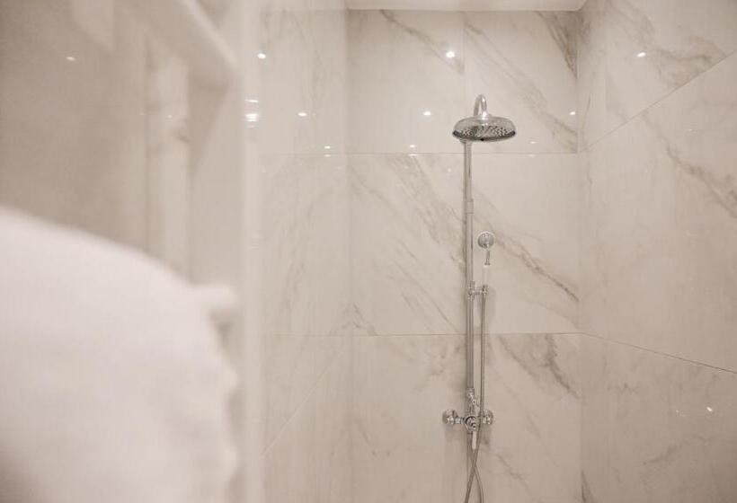 בית מלון כפרי Villa Gutenberg Le Grand    Free Parking