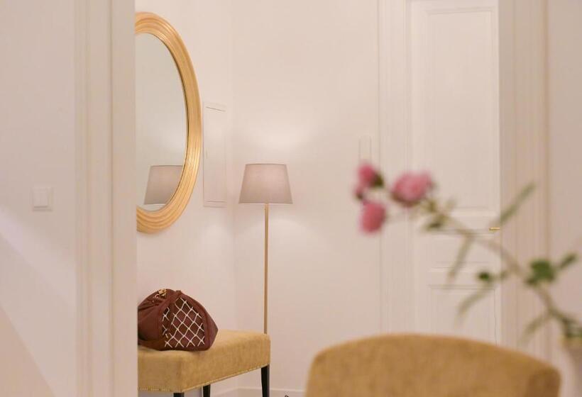 בית מלון כפרי Villa Gutenberg Le Grand    Free Parking