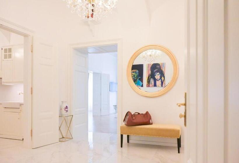 בית מלון כפרי Villa Gutenberg Le Grand    Free Parking