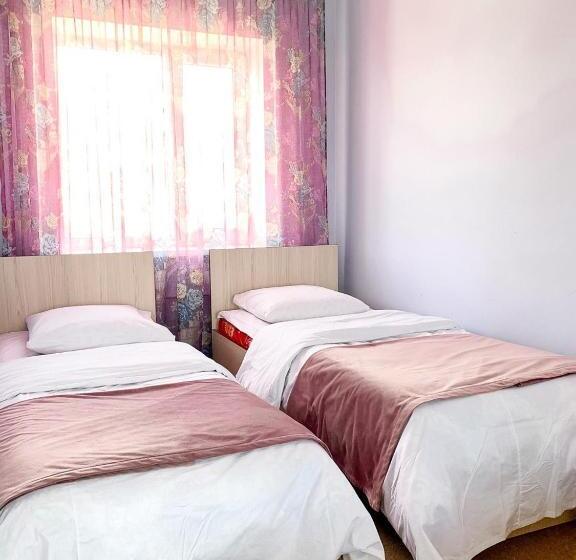 پانسیون арноо