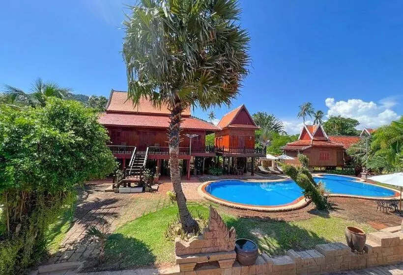 استراحتگاه Yoga Palm House Kep