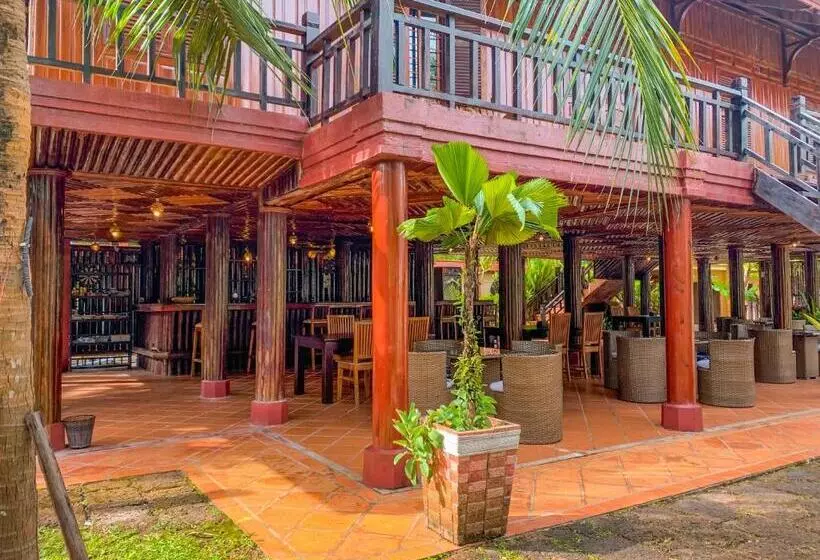 استراحتگاه Yoga Palm House Kep
