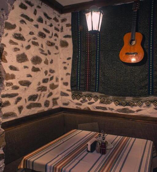 Отель алексова къща