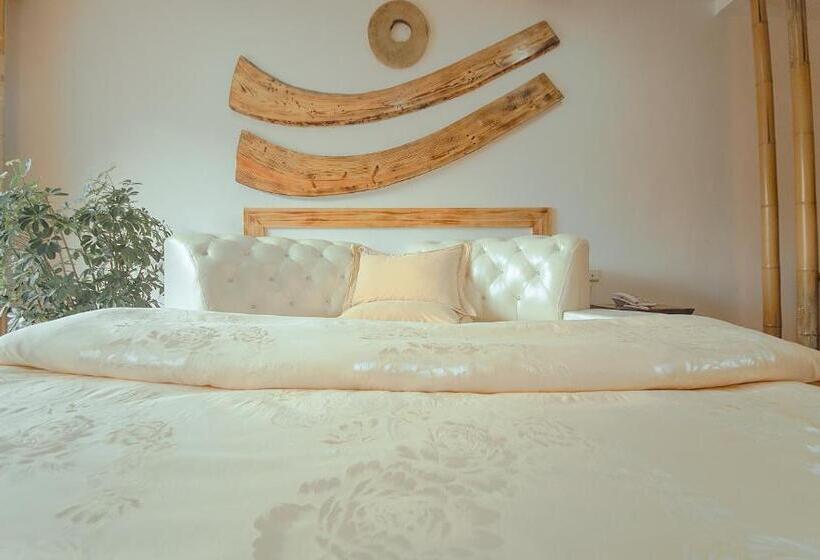 Отель Hongfu Villa Zhangjiajie National Forest Park West Gate