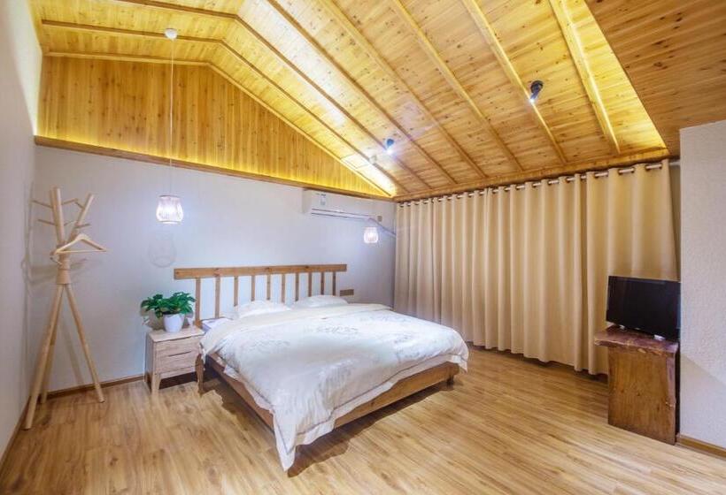 Отель Hongfu Villa Zhangjiajie National Forest Park West Gate