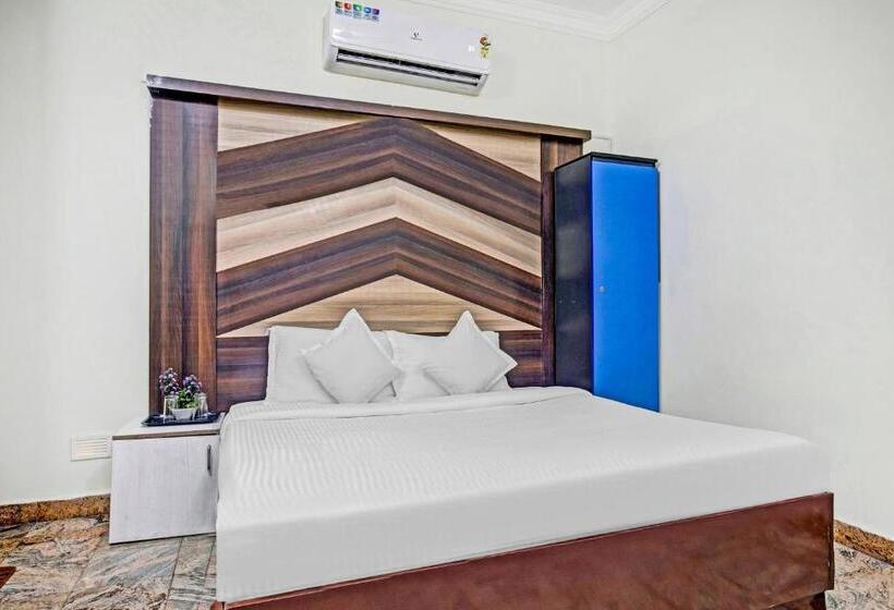 Fabhotel Neethu Residency Nr Avm Film Studio