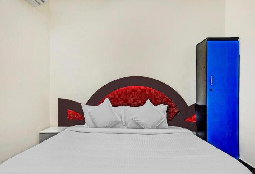 Fabhotel Neethu Residency Nr Avm Film Studio