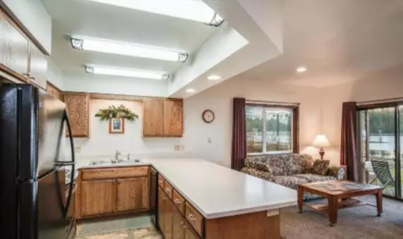 Pend Oreille Shores Resort