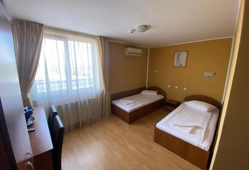 פנסיון Han Km 17