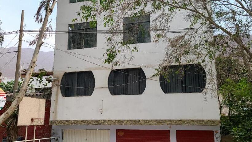 بنسيون Hostal Sol De Chosica