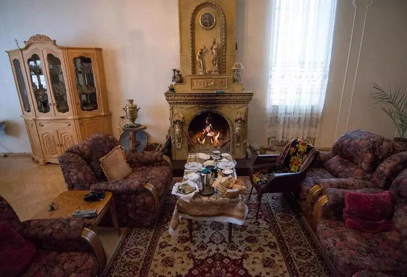 B&b Odzun