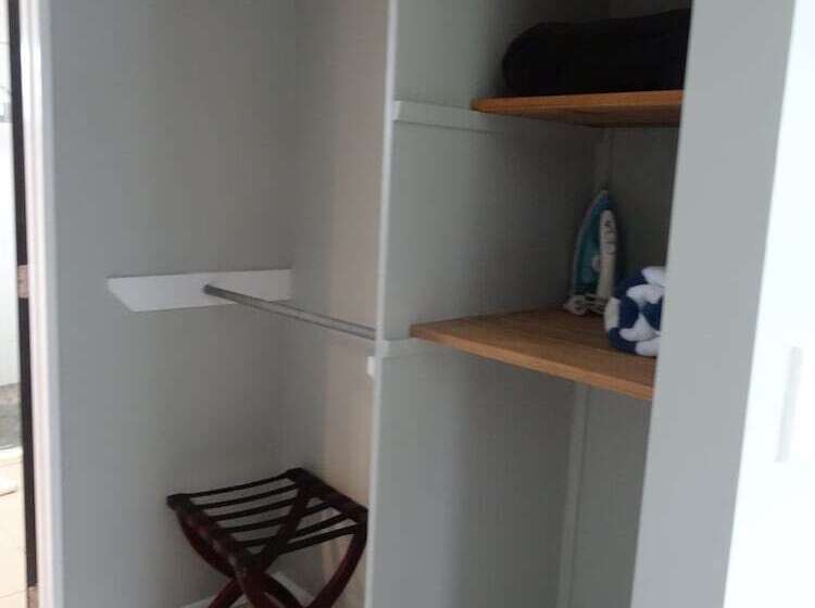 تختخواب و صبحانه Wellesley Hotel Rarotonga