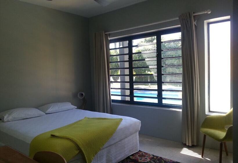 تختخواب و صبحانه Wellesley Hotel Rarotonga