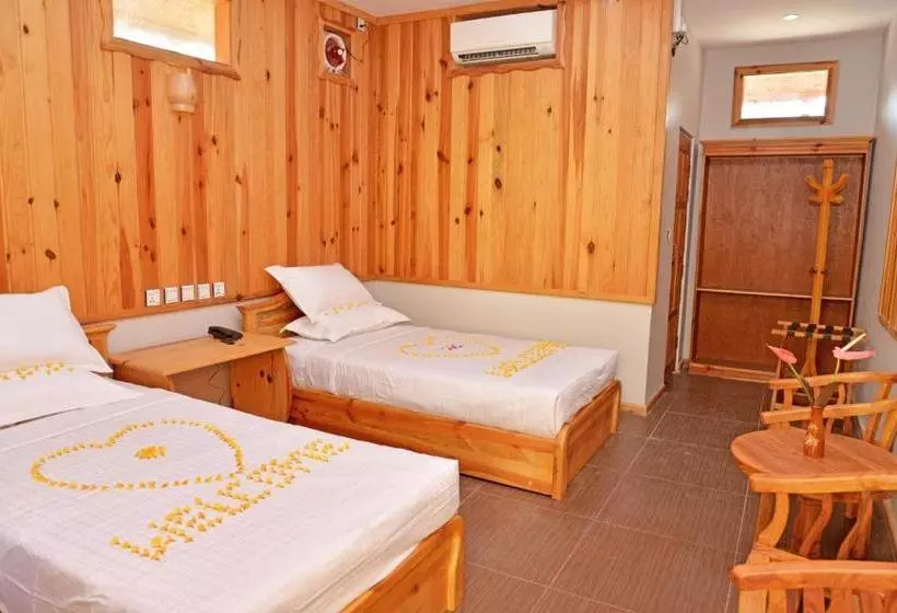 هتل Golden Guest