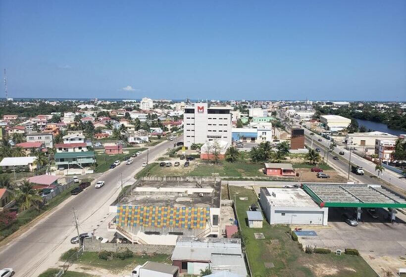 ホテル Golden Tree