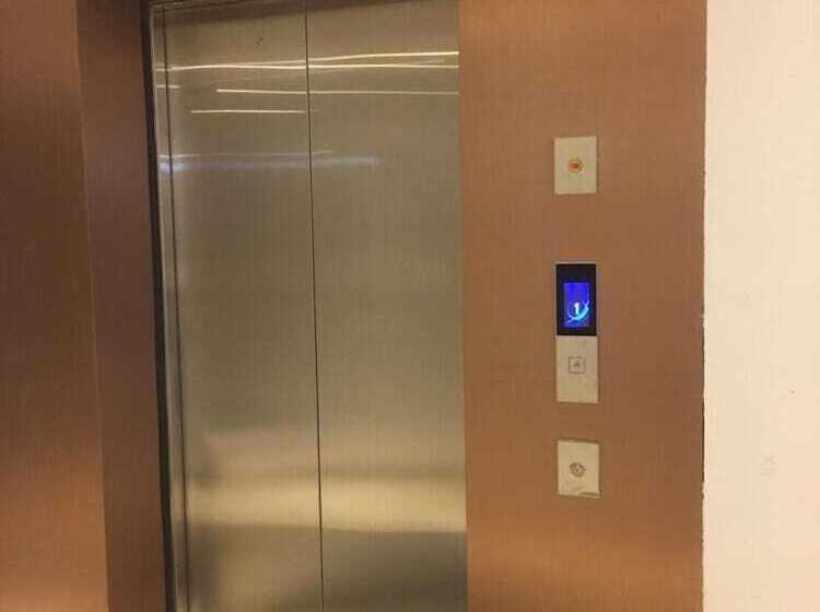 ホテル Golden Tree