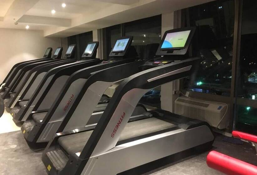 ホテル Golden Tree