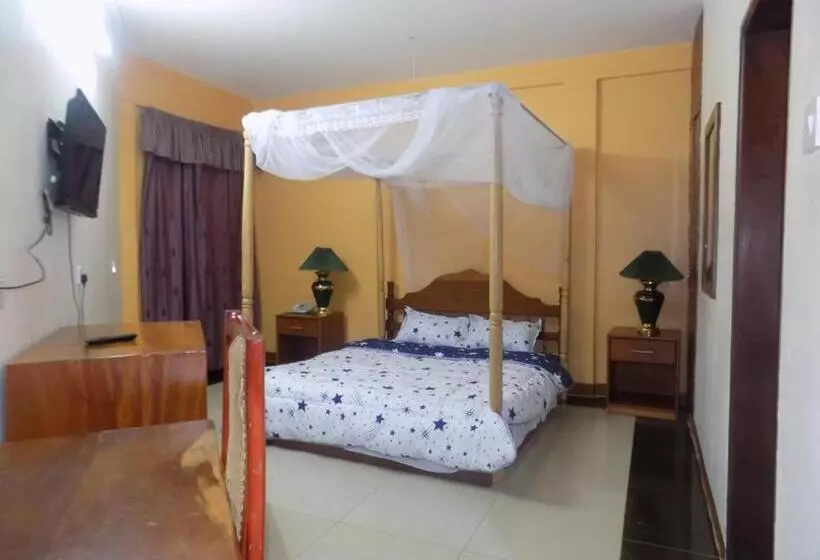 Kayegi Hotel Mbale