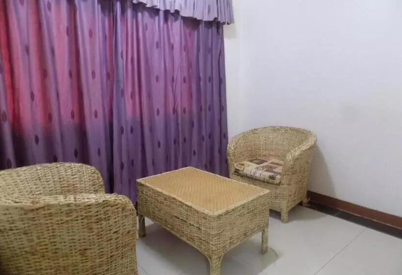 Kayegi Hotel Mbale