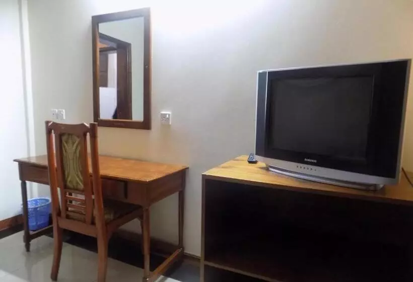 Kayegi Hotel Mbale