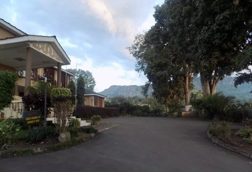 Kayegi Hotel Mbale