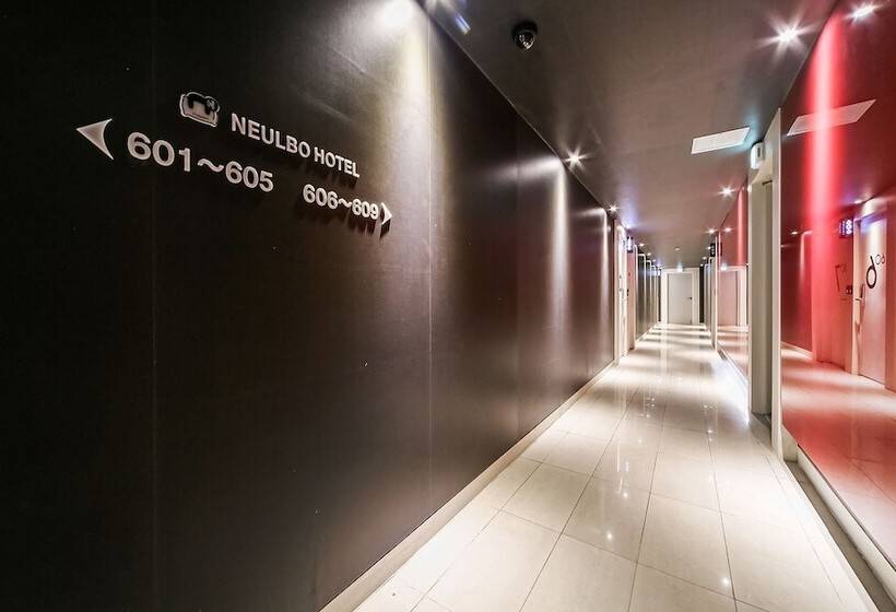 مُتل Busan Sasang Namuneulbo