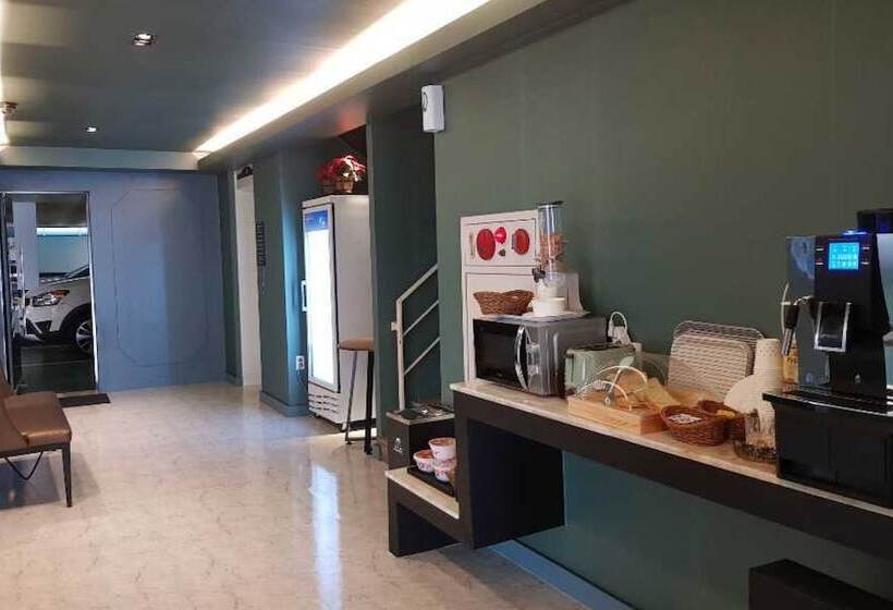 مُتل Busan Sasang Namuneulbo