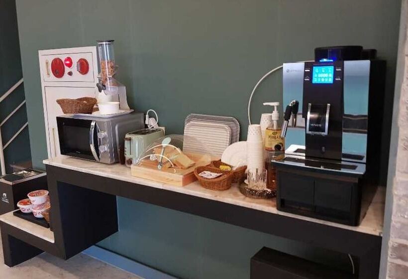 مُتل Busan Sasang Namuneulbo