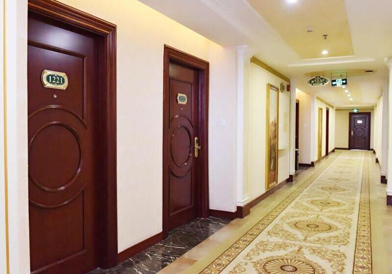 Vienna Hotel Songgang Yanchuan Road