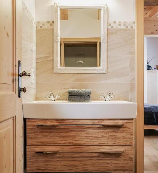 ユースホステル Berggasthaus & Lodge Resterhöhe