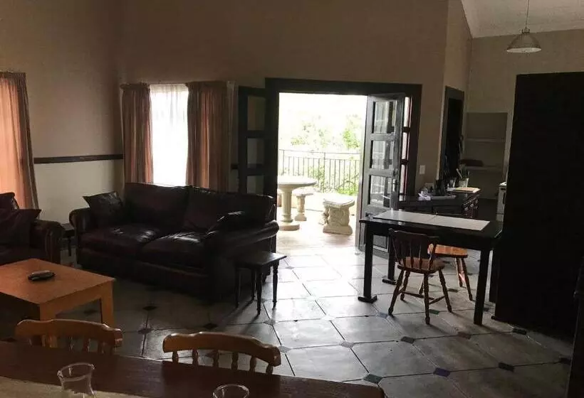 Retkeilymaja Komati Kruger Villas