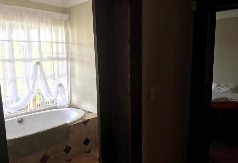 Retkeilymaja Komati Kruger Villas