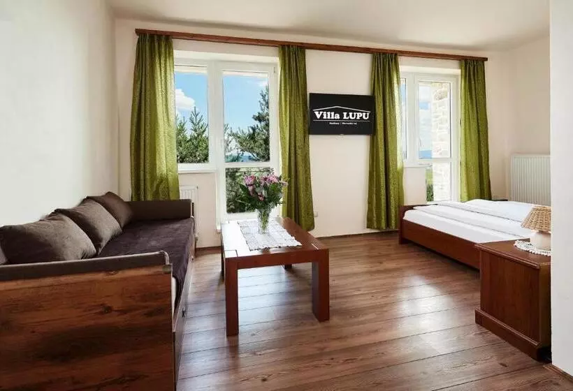 Aamiaismajoitus (B&B) Villa Lupu